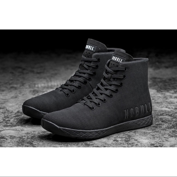 black trainers size 7 womens